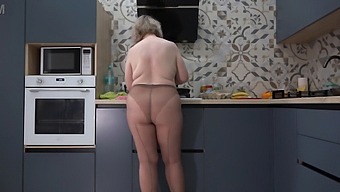 Watch A Curvaceous Wife In Nylon Pantyhose In The Kitchen Engage In Steamy Behind The Scenes Action.